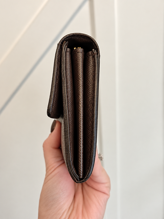 Pre loved Louis Vuitton Sarah Wallet